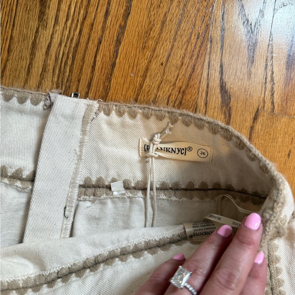 Blank NYC Mini Skirt NWT - Picture 4 of 6